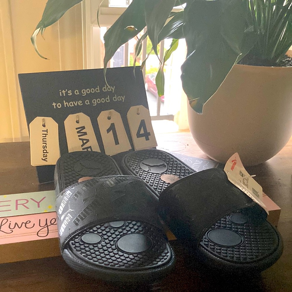 PUMA SLIDES